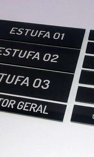 Comprar etiqueta acrílica com gravação a laser Comprar etiqueta acrílica com gravação a laser