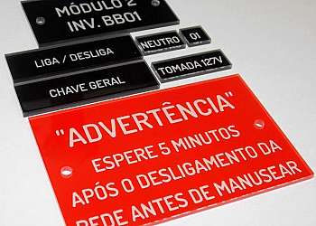 Plaqueta Acrílico para Painel Elétrico 50x20mm Plaqueta Acrílico para Painel Elétrico 50x20mm