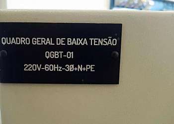 Etiqueta acrílica para quadro industrial Etiqueta acrílica para quadro industrial