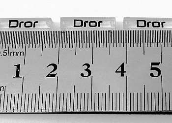 Etiqueta acrílica em cristal 2mm preço Etiqueta acrílica em cristal 2mm preço