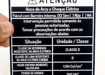 Etiqueta acrílica em cristal 2mm sp Etiqueta acrílica em cristal 2mm sp