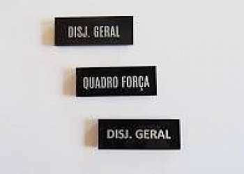 Tags de Identificação Em Acrílico Tags de Identificação Em Acrílico